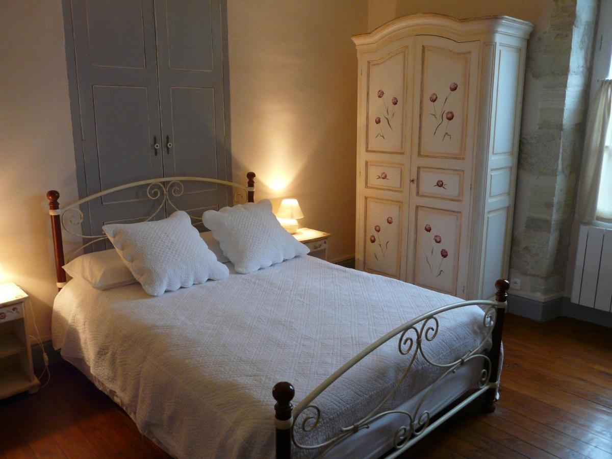 Château de la Comtesse Saint-Martin-Petit Extérieur photo